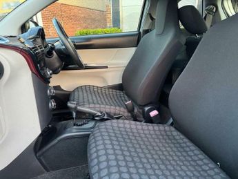Toyota iQ 1.0 VVT-i Multidrive Euro 5 3dr