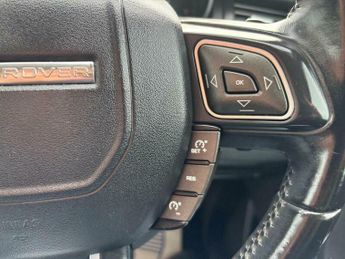 Land Rover Range Rover Evoque 2.2 SD4 Pure Tech Auto 4WD Euro 5 (s/s) 5dr