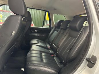 Land Rover Range Rover Sport 3.0 SD V6 HSE SUV 5dr Diesel Auto 4WD Euro 5 (255 bhp)