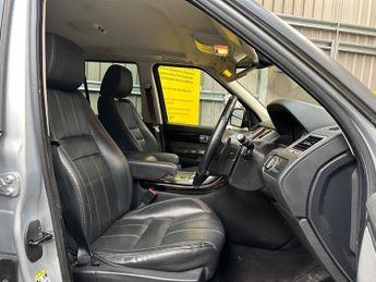 Land Rover Range Rover Sport 3.0 SD V6 HSE SUV 5dr Diesel Auto 4WD Euro 5 (255 bhp)