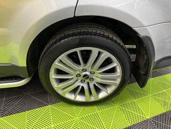 Land Rover Range Rover Sport 3.0 SD V6 HSE SUV 5dr Diesel Auto 4WD Euro 5 (255 bhp)