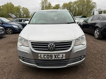 Volkswagen Touran SPORT TDI DSG 170