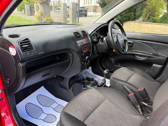 Kia Picanto 1.1 STRIKE HPI CLEAR-LOW MILES-NEW MOT