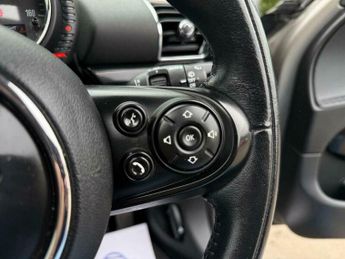 MINI Clubman 1.5 Cooper Auto Euro 6 (s/s) 6dr