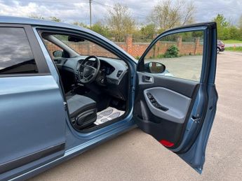 Hyundai I20 MPI PREMIUM NAV