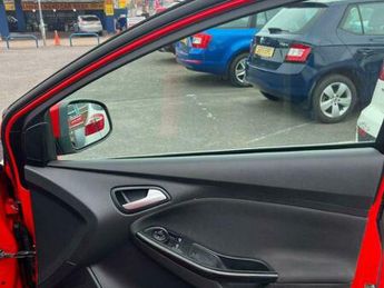 Ford Focus 1.6 Zetec Euro 5 5dr