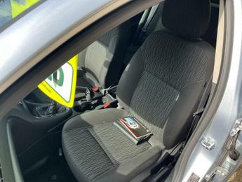 Vauxhall Astra 1.6 16v Exclusiv Euro 5 5dr