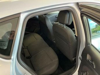 Vauxhall Astra 1.6 16v Exclusiv Euro 5 5dr