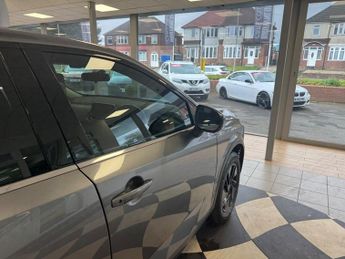 Nissan Qashqai DIG-T ACENTA PREMIUM DCT SAT NAV AUTO 22 PLATE