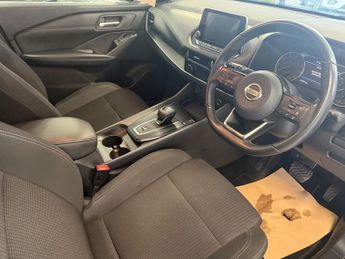 Nissan Qashqai DIG-T ACENTA PREMIUM DCT SAT NAV AUTO 22 PLATE