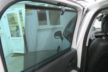 Peugeot 3008 HDI ROLAND GARROS 115