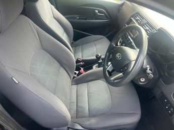 Kia Rio 1