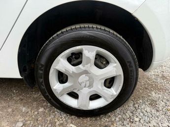 Dacia Sandero 0.9 TCe Ambiance Euro 5 5dr