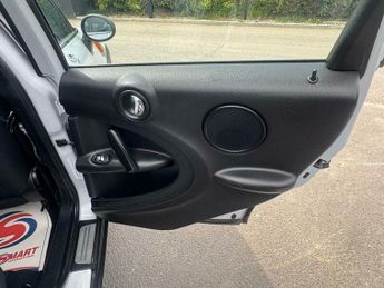 MINI Countryman 2.0 Cooper D Auto Euro 5 5dr