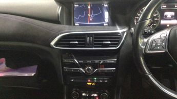 Infiniti Q30 1.6T Business Executive Hatchback 5dr Petrol DCT Euro 6 (s/s) (1