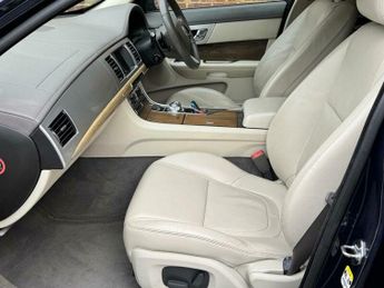 Jaguar XF 3.0d V6 Premium Luxury Sportbrake 5dr Diesel Auto Euro 5 (s/s) (