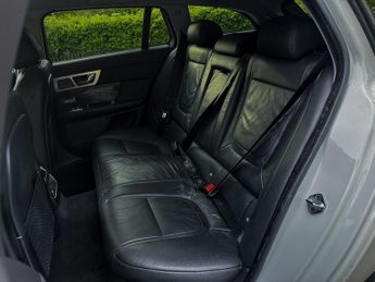 Jaguar XF 2.2d Luxury Sportbrake Auto (s/s) 200 Bhp | 2 F/Keepers _ Full H