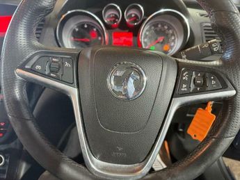 Vauxhall Insignia 2.0 CDTi SRi Sports Tourer Auto Euro 5 5dr