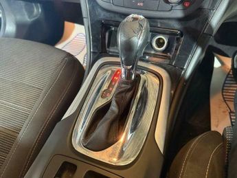Vauxhall Insignia 2.0 CDTi SRi Sports Tourer Auto Euro 5 5dr