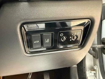 Jaguar XE 2.0d Prestige Auto Euro 6 (s/s) 4dr