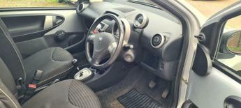 Peugeot 107 1.0 12V Allure 2 Tronic Euro 5 3dr