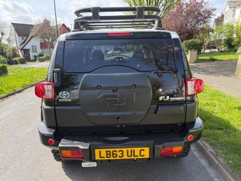 Toyota FJ Cruiser 4.0-V6-4X4-FRESH IMPORT-HUGE SPEC-SUPERB ONE OF A KIND+STUNNER