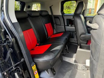 Toyota FJ Cruiser 4.0-V6-4X4-FRESH IMPORT-HUGE SPEC-SUPERB ONE OF A KIND+STUNNER