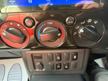Toyota FJ Cruiser 4.0-V6-4X4-FRESH IMPORT-HUGE SPEC-SUPERB ONE OF A KIND+STUNNER