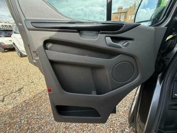 Ford Transit Custom 1.0 340 EcoBoost 13.6kWh Limited Auto L1 H1 Euro 6 5dr