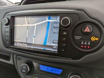 Toyota Yaris 1.5 VVT-h Icon E-CVT Euro 6 5dr