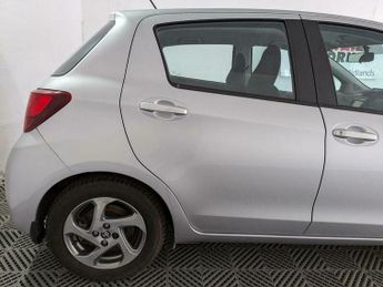 Toyota Yaris 1.5 VVT-h Icon E-CVT Euro 6 5dr