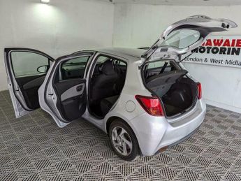 Toyota Yaris 1.5 VVT-h Icon E-CVT Euro 6 5dr