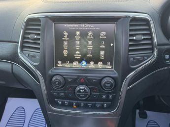 Jeep Grand Cherokee 3.0 V6 CRD Summit SUV 5dr Diesel Auto 4WD Euro 6 (s/s) (250 ps)