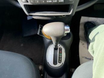 Toyota Yaris 1.3 VVT-i T Spirit 5dr