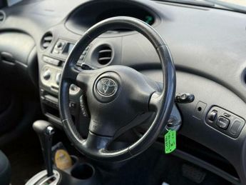 Toyota Yaris 1.3 VVT-i T Spirit 5dr