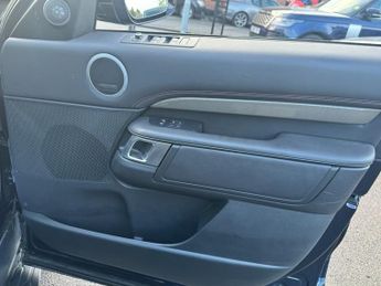 Land Rover Discovery 2.0 SD4 HSE SUV 5dr Diesel Auto 4WD Euro 6 (s/s) (240 ps)