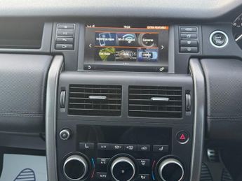 Land Rover Discovery Sport 2.0 Si4 HSE Dynamic Lux SUV 5dr Petrol Auto 4WD Euro 6 (s/s) (29