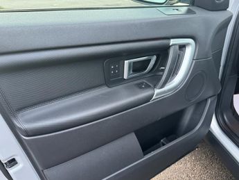 Land Rover Discovery Sport 2.0 Si4 HSE Dynamic Lux SUV 5dr Petrol Auto 4WD Euro 6 (s/s) (29