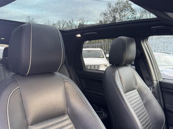 Land Rover Discovery Sport 2.0 Si4 HSE Dynamic Lux SUV 5dr Petrol Auto 4WD Euro 6 (s/s) (29