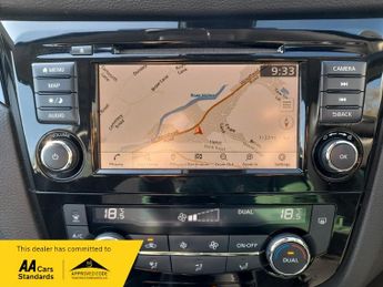 Nissan Qashqai DIG-T ACENTA PREMIUM DCT, nav + camera +parking aid