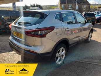 Nissan Qashqai DIG-T ACENTA PREMIUM DCT, nav + camera +parking aid