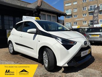 Toyota AYGO 1.0 VVT-i x-play Hatchback 5dr Petrol Manual Euro 6 (71 ps)