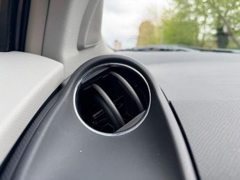 Toyota Yaris VVT-I TR MM