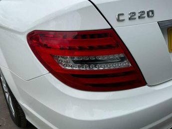 Mercedes-Benz C Class 2.1 C220 CDI Executive SE (Premium Plus) G-Tronic+ Euro 5 (s/s) 