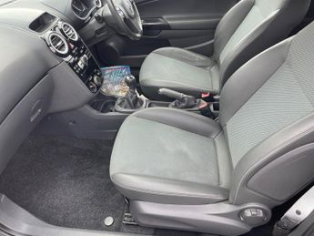 Vauxhall Corsa DESIGN 16V