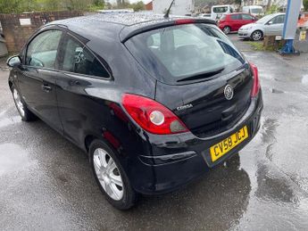 Vauxhall Corsa DESIGN 16V