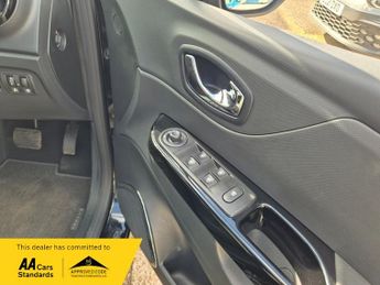 Renault Captur 1.5 dCi ENERGY Dynamique Nav SUV 5dr Diesel Auto Euro 6 (s/s) (9
