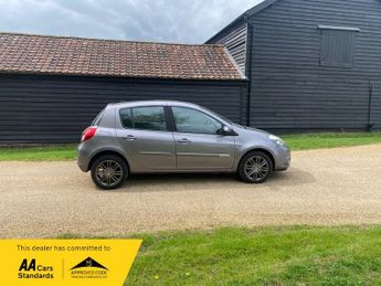 Renault Clio DYNAMIQUE TOMTOM 16V