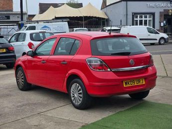 Vauxhall Astra 1.4i 16v Life 5dr