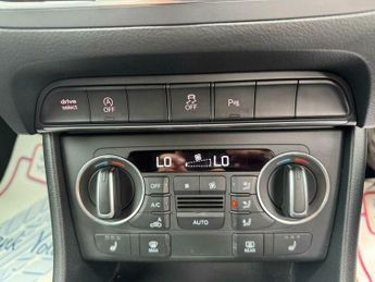 Audi Q3 1.4 TFSI CoD Black Edition S Tronic Euro 6 (s/s) 5dr